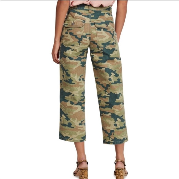 Free People- NWT High Rise Remy Camo Crop Pants - Picture 3 of 10
